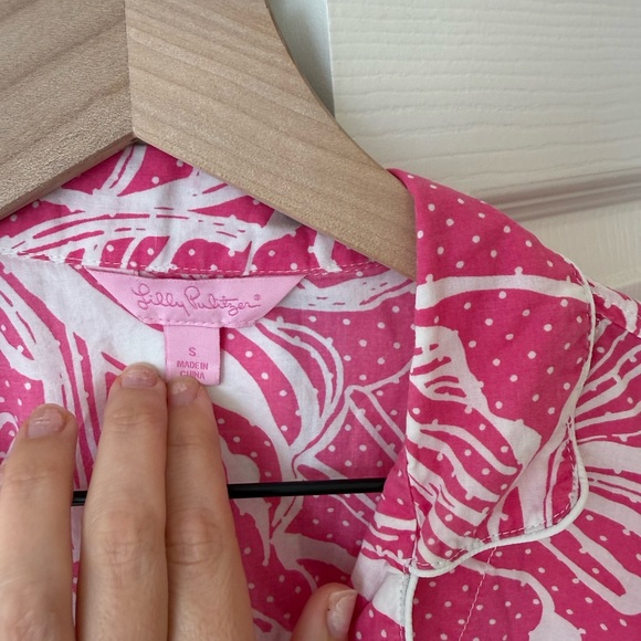 Lily Pulitzer pink shell cotton sleep shirt - Picture 3 of 6
